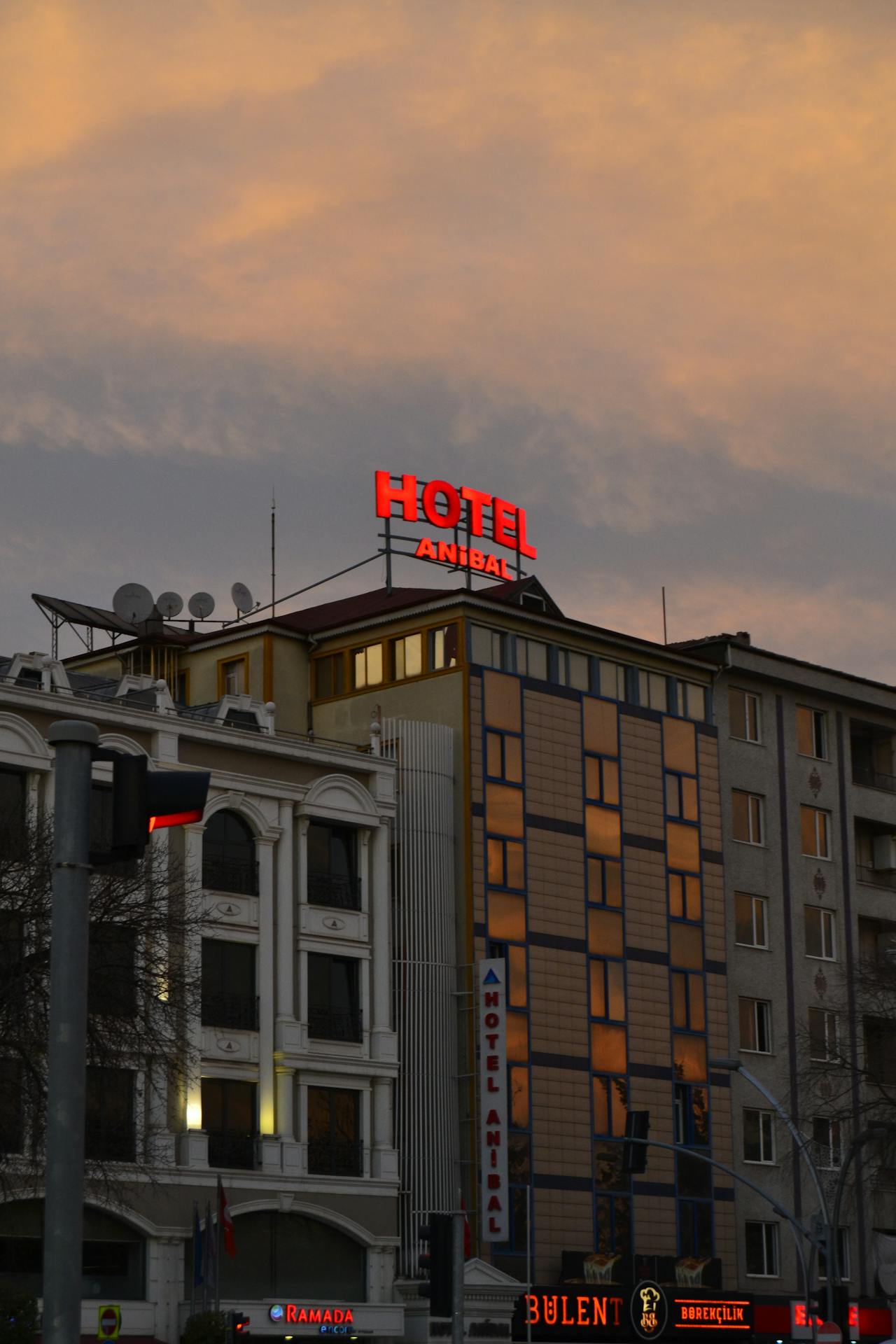 Fire rated doors and fire safety systems for hotels