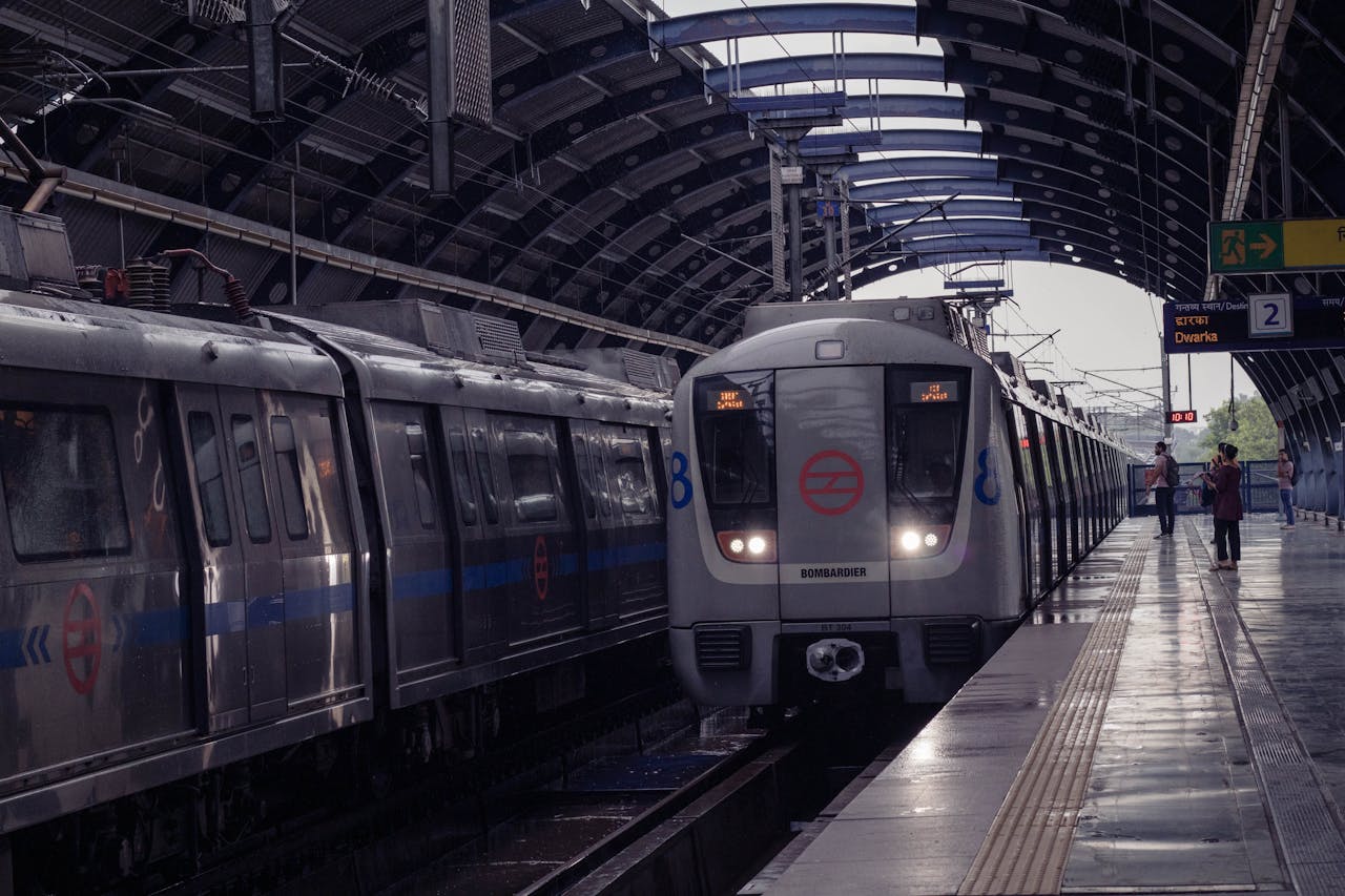 Smoke curtain and fire safety system for metro station and airport terminal